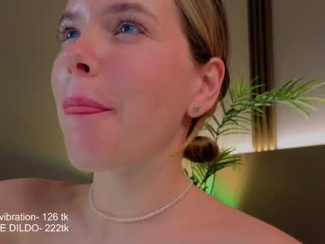 milly_shy sweet live cam screenshot
