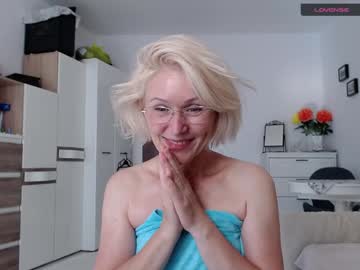 jasmin18v sweet live cam screenshot