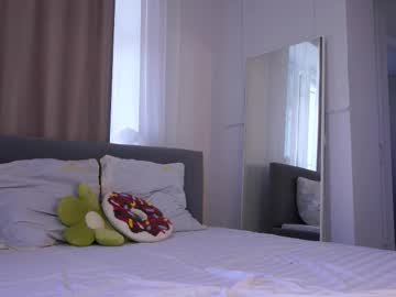 blue_bow sweet live cam screenshot