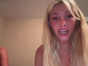 delilaswan sweet live cam screenshot