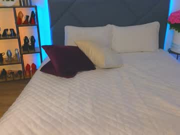 kira_sexxx sweet live cam screenshot