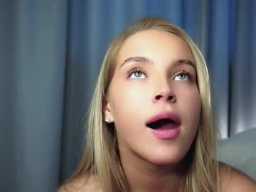 lipswithsmileonthem sweet live cam screenshot