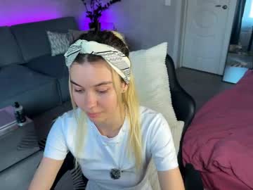 nika_lodge_official sweet live cam screenshot